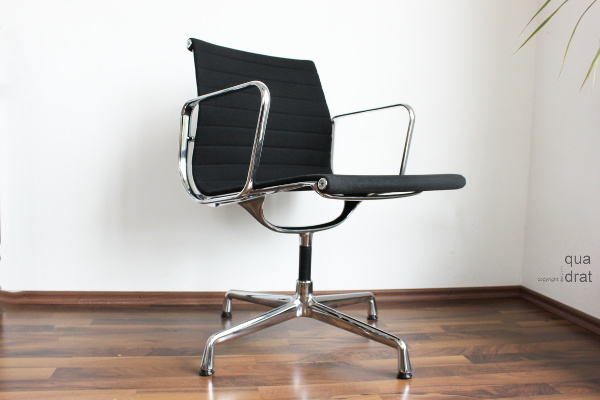 Vitra EA108